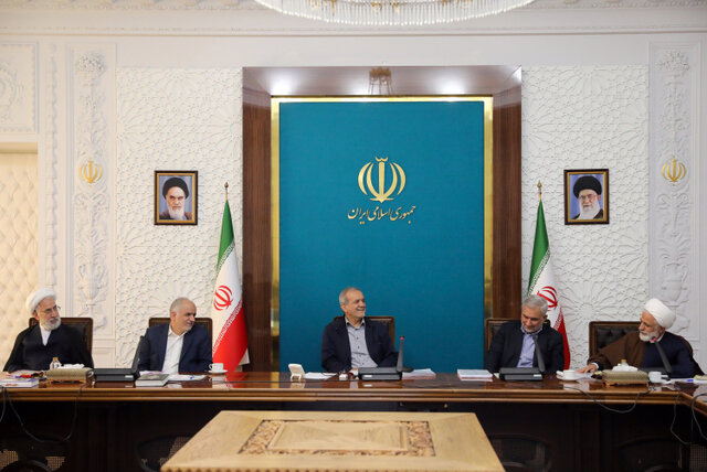 پزشکیان: دستگاههای دولتی از ناقضان اصول قانون اساسی هستند 1 63647954